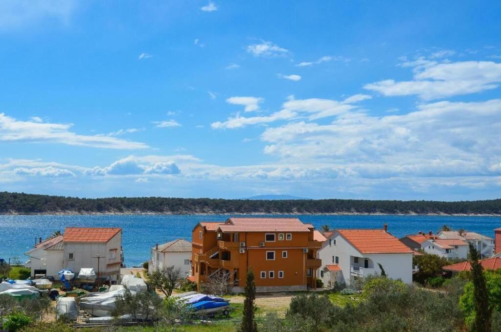 Apartments Jasmin Barbat na Rabu المظهر الخارجي الصورة